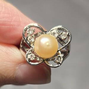 Elegant Silver and Gold Pearl Ring
